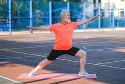 長輩做什麼運動？預防肌少症