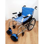 均佳-輕量型輪椅(附杯架B款)